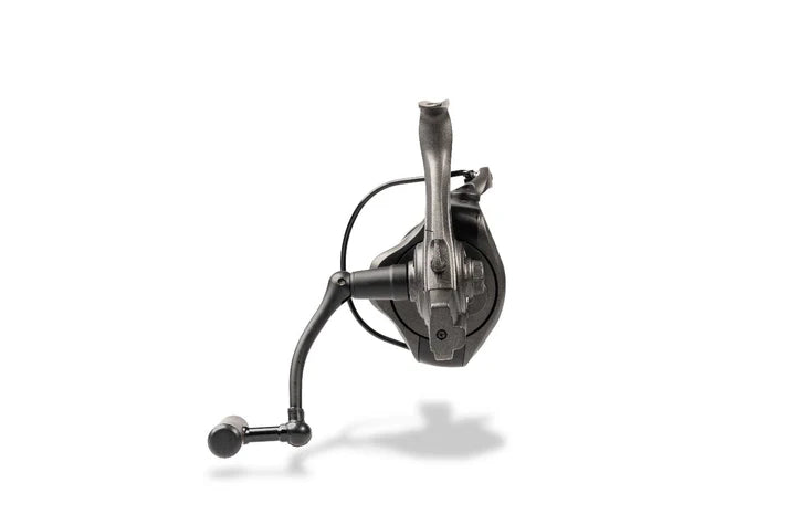 Moulinet Nash LRX8000