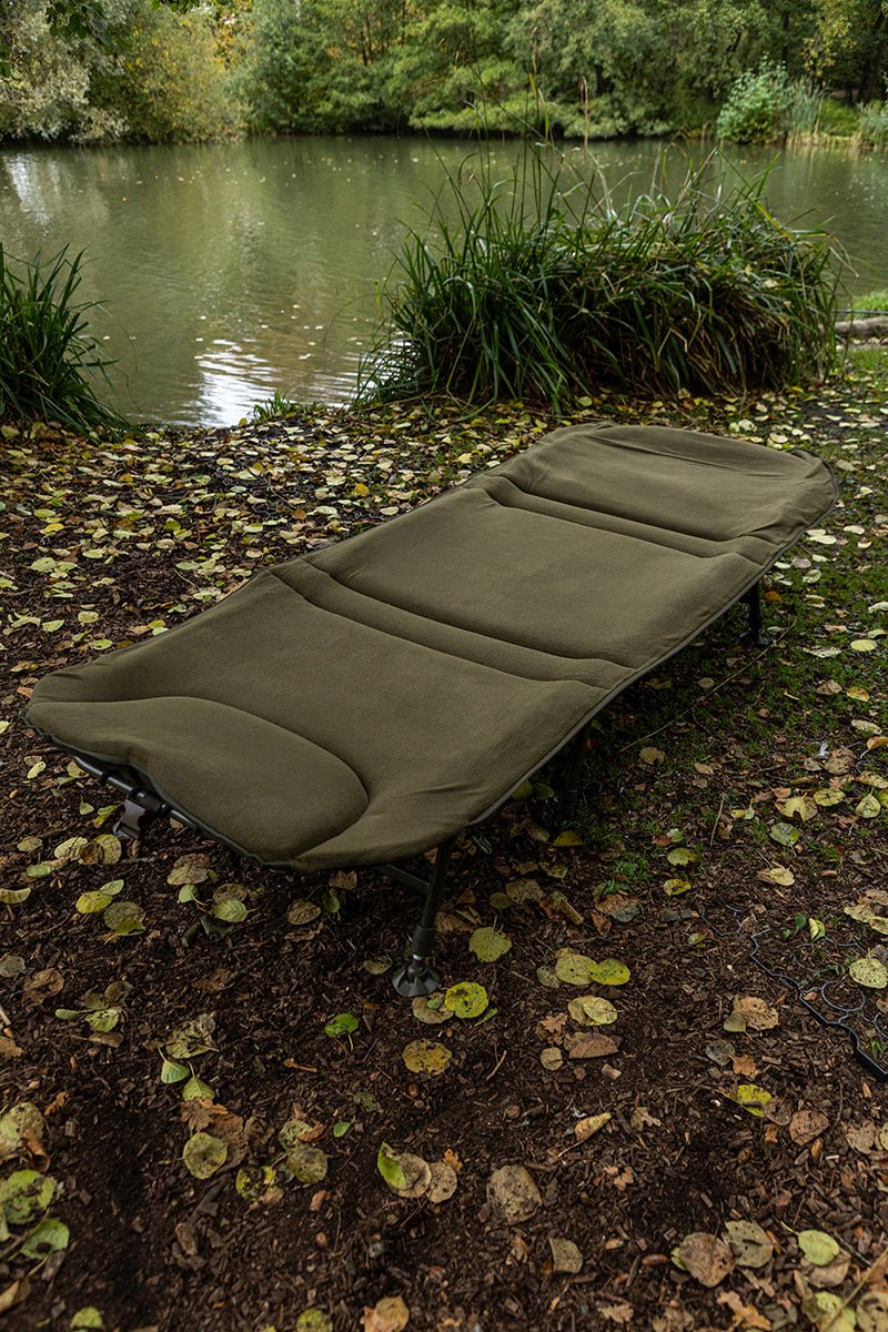 Bed Chair con saco de dormir Fox EOS Sleep System - Tienda Carpfishing