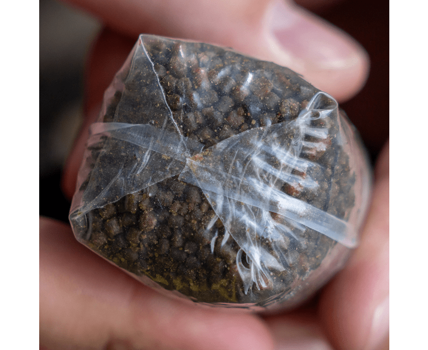 Bolsas de Pva Avid Carp 80 x 180 mm - Tienda Carpfishing