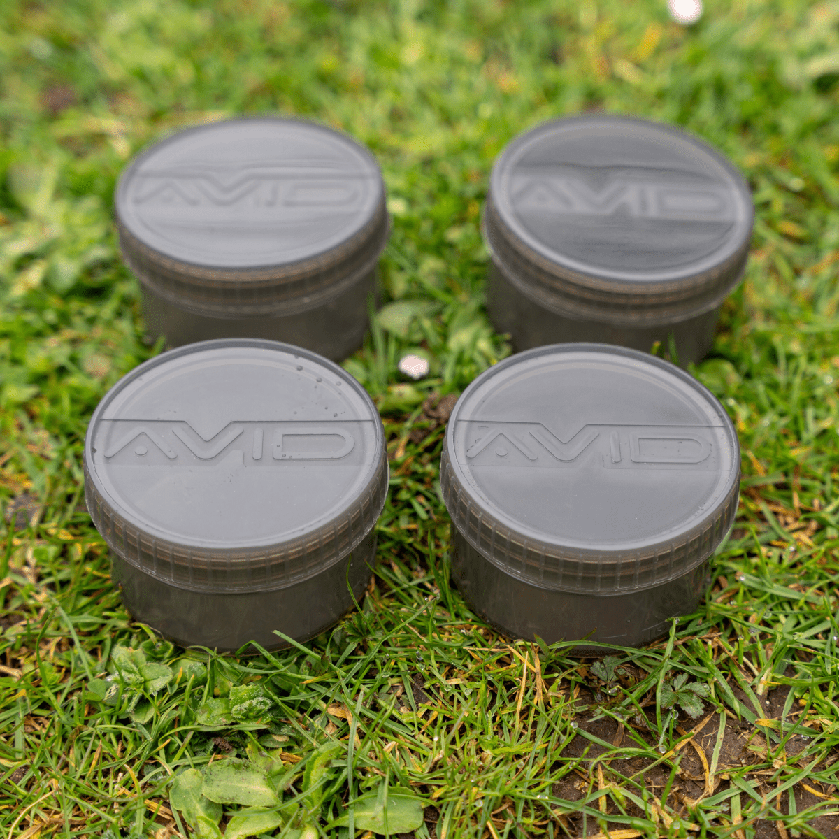 Bote para Cebos Avid Carp Pequeño - Tienda Carpfishing