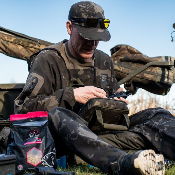 Cortavientos Impermeable Nash ZT Lite Hydra Flex con capucha - Tienda Carpfishing