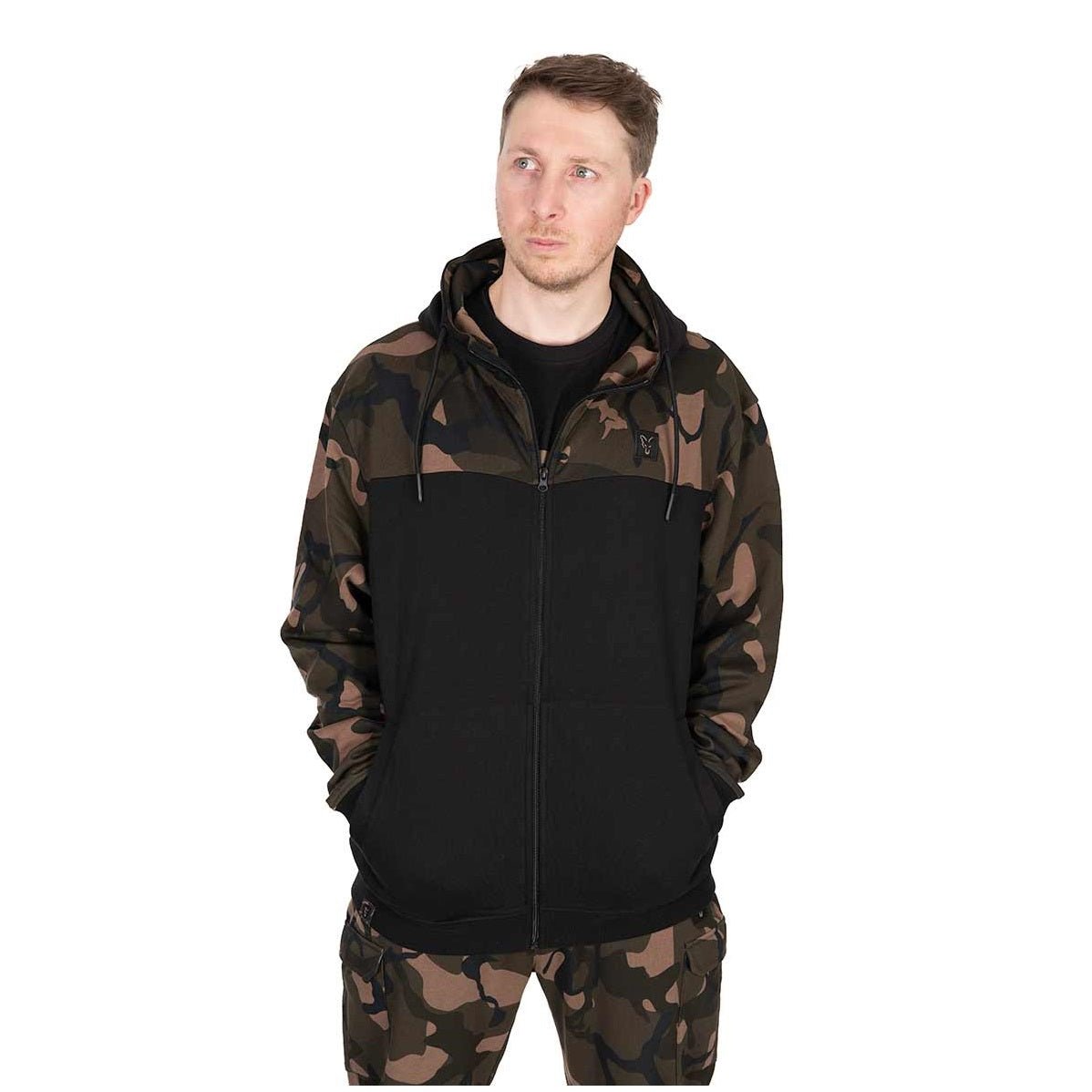 Sudadera Fox LW Negro y Camo con capucha y cremallera - Tienda Carpfishing