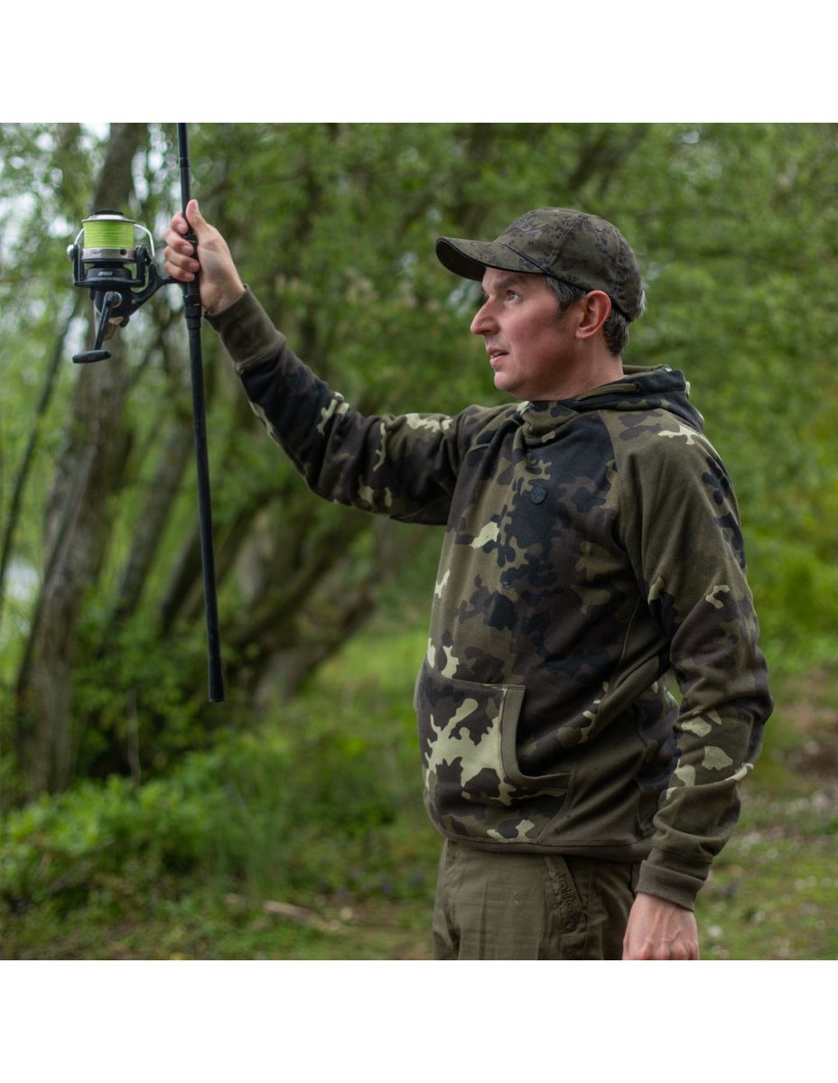 Sudadera Korda Kore TK Light Camo con capucha - Tienda Carpfishing