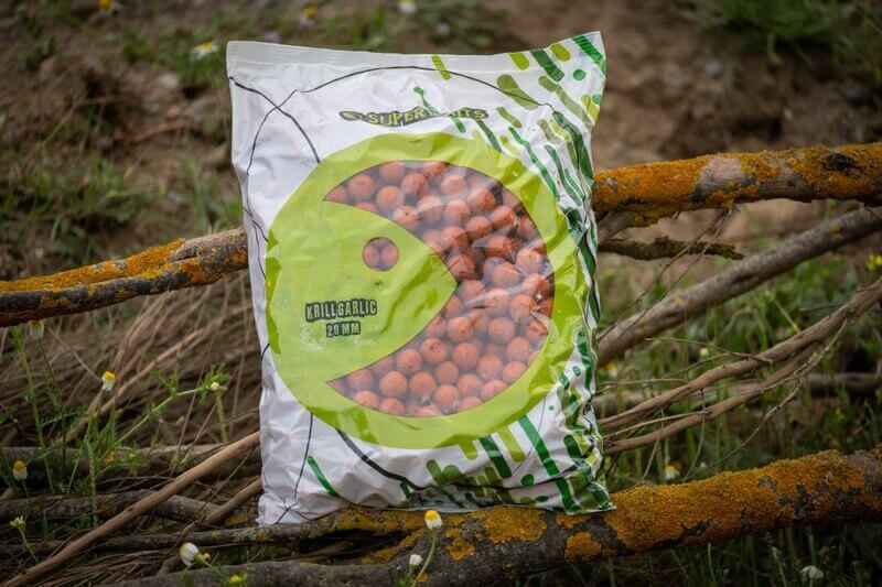 Boilies Superbaits Krill Garlic 5 kg - 20 mm - Tienda Carpfishing