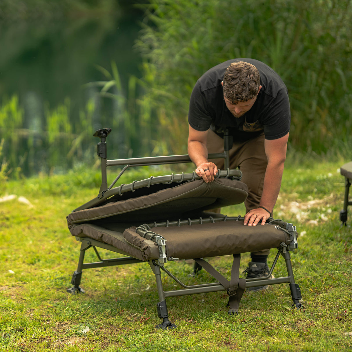 Bed Chair Avid Carp Benchmark Ultra Standard 6 pieds