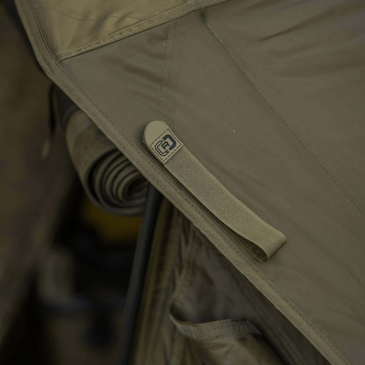 Brolly Avid Carp Revolve 60'' - Tienda Carpfishing