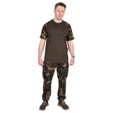 Camiseta Fox Outline T Khaki/Camo - Tienda Carpfishing