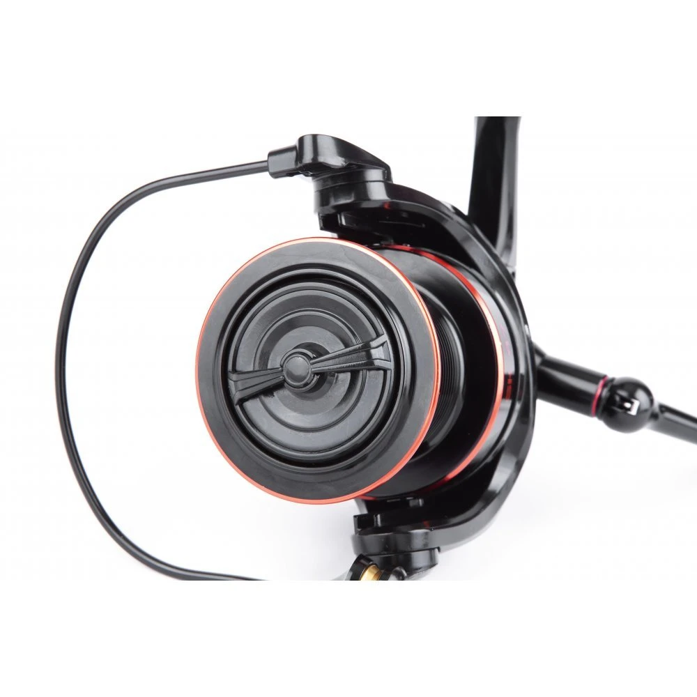 Carrete Sonik SK-47 Carbon 7000 - Tienda Carpfishing