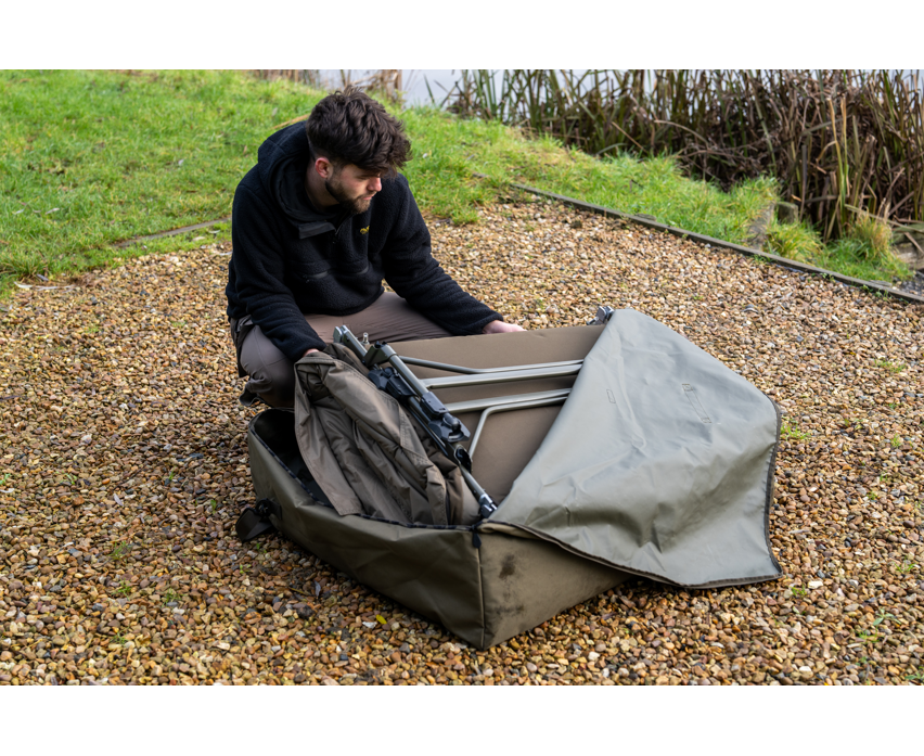Couverture Bed Chair Avid Carp RVS