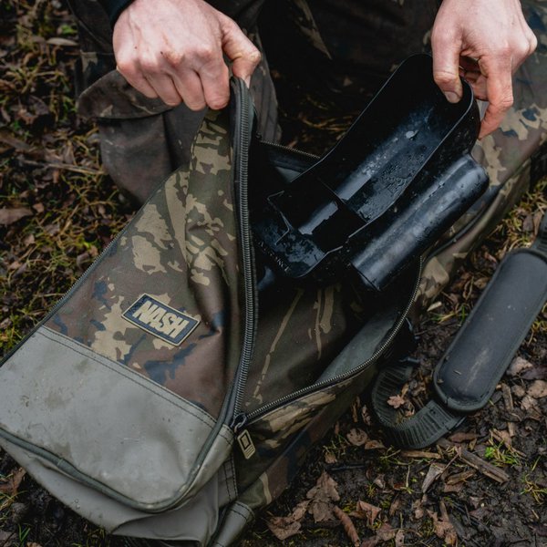 Couverture Nash Subterfuge Bushwhacker Sac pour bâton de sondage
