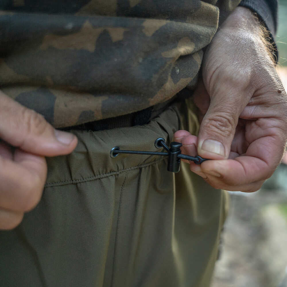 Pantalón Avid Carp Hydro-Force 20k Caqui - Tienda Carpfishing