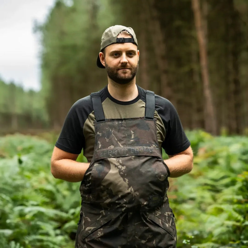 Salopette à bretelles imperméable Nash ZT Helluva Camo