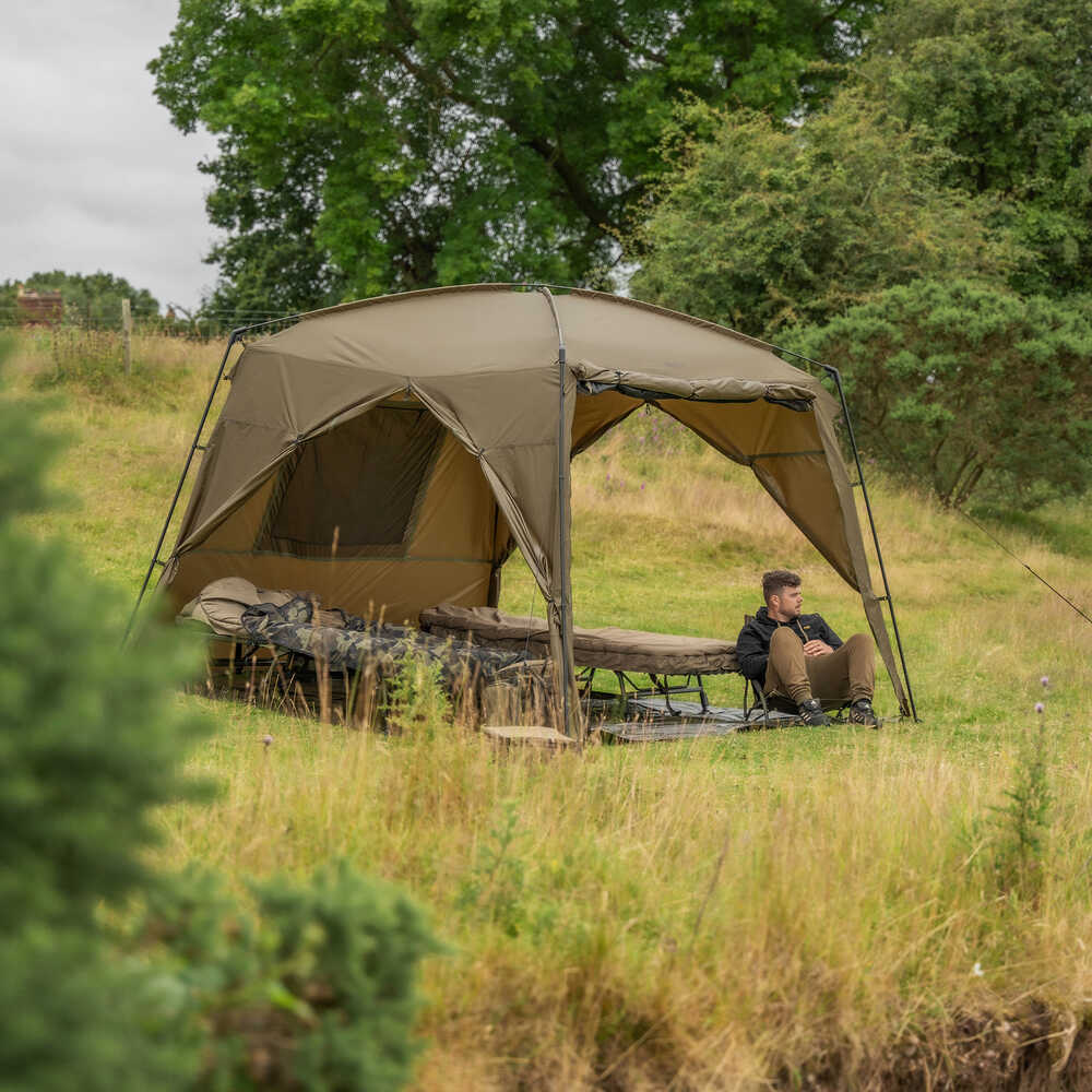 Abri Avid Carp Revolve Maison de l'écran