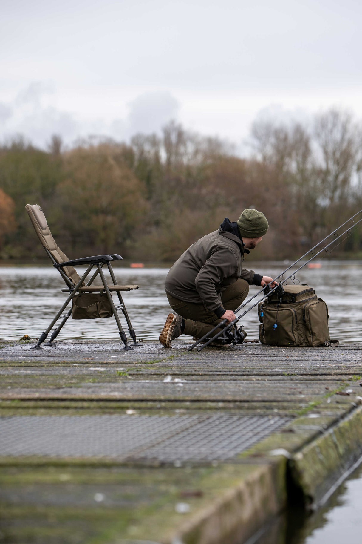 Silla Avid Carp Revolve X - Tienda Carpfishing