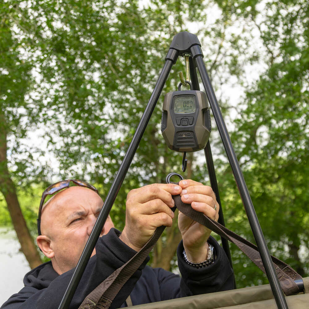 Trípode para pesaje Avid Carp Pro-Tect Deluxe - Tienda Carpfishing