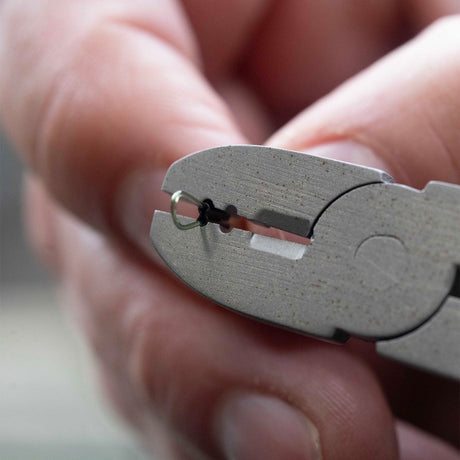 Alicates Crimp Ridge Monkey Nite Glo - Tienda Carpfishing