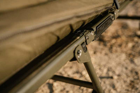 Bed Chair Fox Flatliner X - Tienda Carpfishing