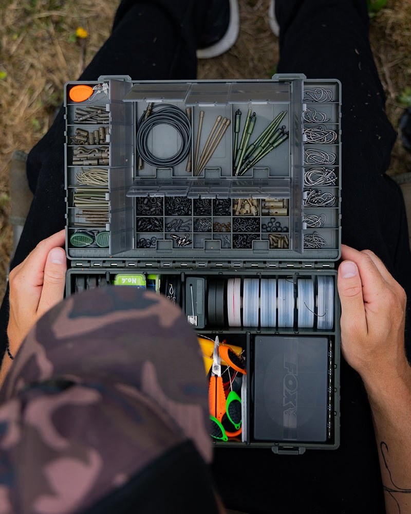 Caja Tackle Fox Edges Loaded Medium - Tienda Carpfishing