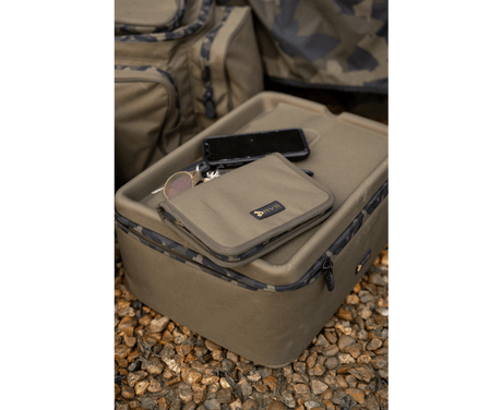 Cartera para licencia Avid Carp RVS - Tienda Carpfishing