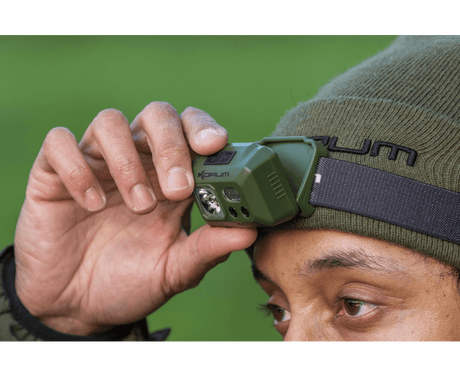 Linterna frontal Korum Neoteric - Tienda Carpfishing