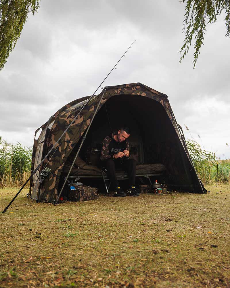 Refugio Fox Frontier II XL Camo - Tienda Carpfishing