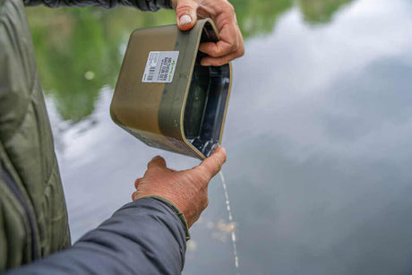 Set Cubo y Pala Korum - Tienda Carpfishing