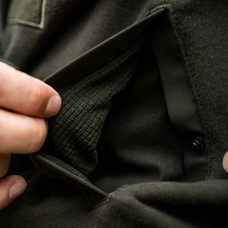 Sudadera Nash ZT Wind Chill Varsity - Tienda Carpfishing