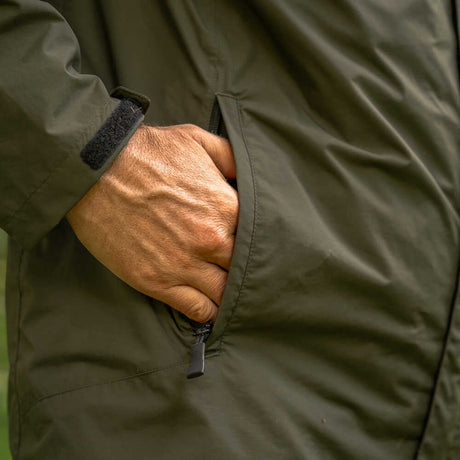 Traje térmico Avid Carp Revolve Impermeable - Tienda Carpfishing