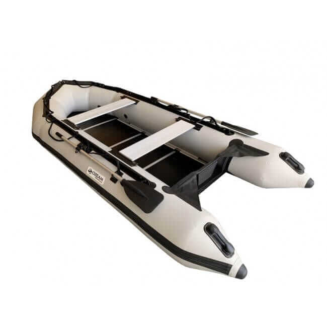 Barca Zodiac Ozeam 360 con suelo de madera y quilla hinchable (24)