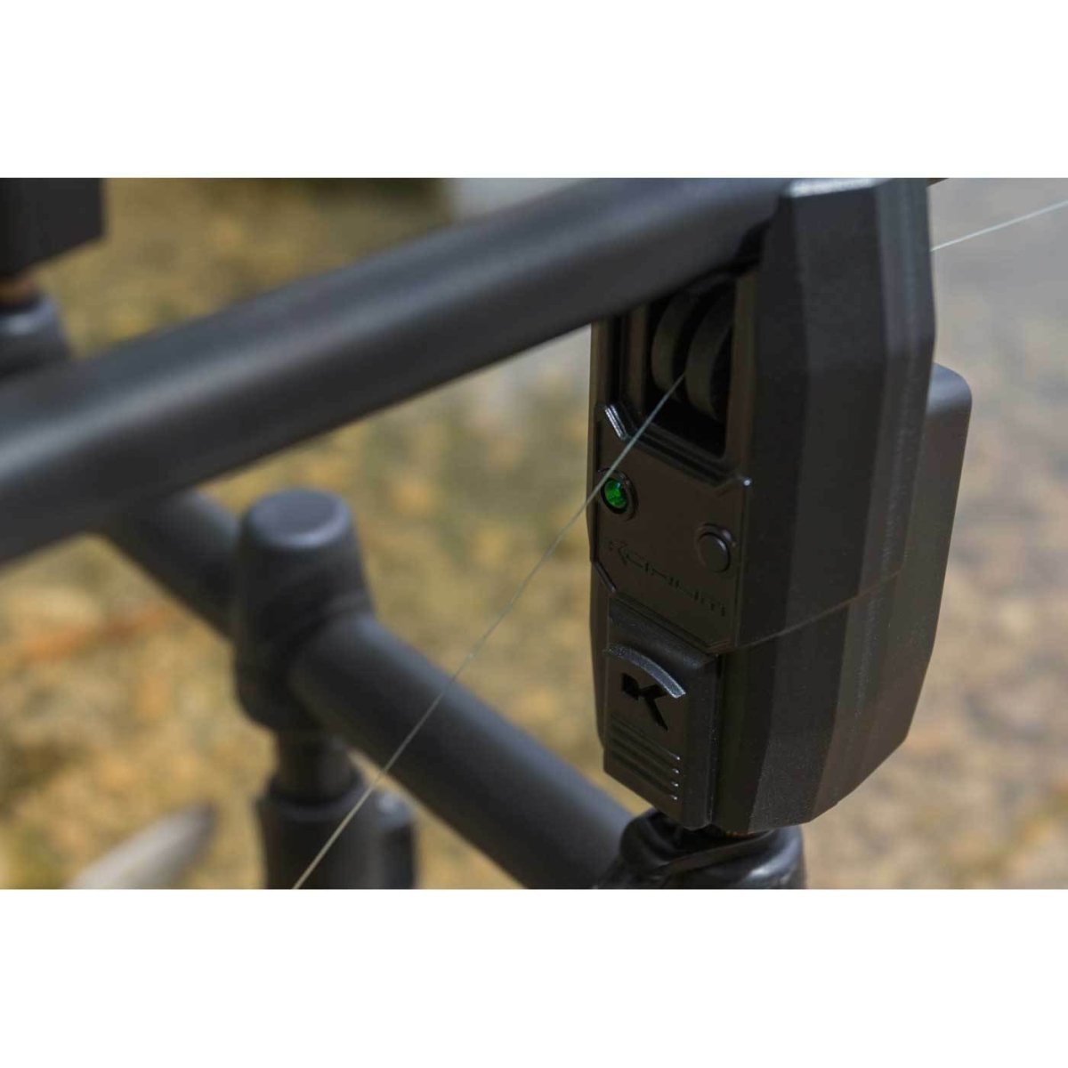 Maletín de alarmas 3+1 Korum KBI - R + 3 tensores - Tienda Carpfishing